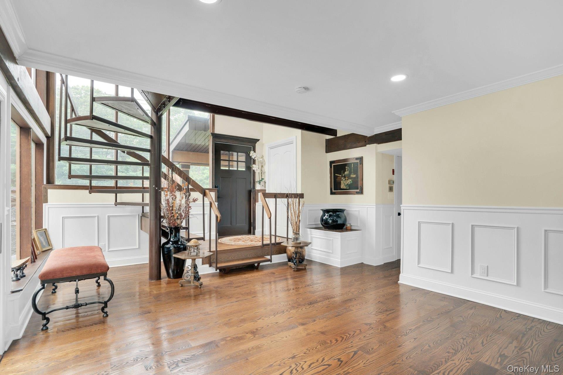 764 Vanderbilt Parkway – For Sale photo 6
