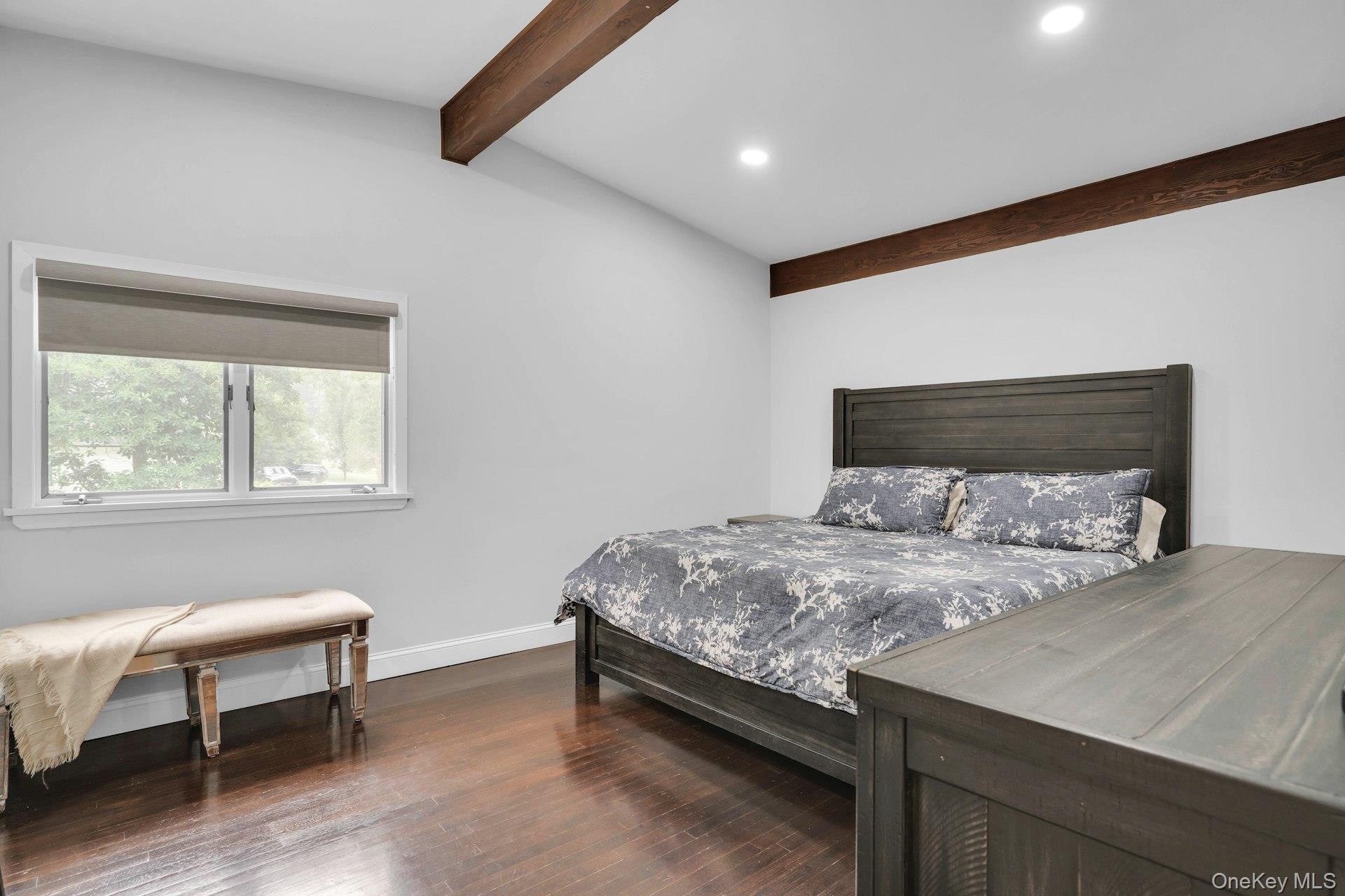 764 Vanderbilt Parkway – For Sale photo 28