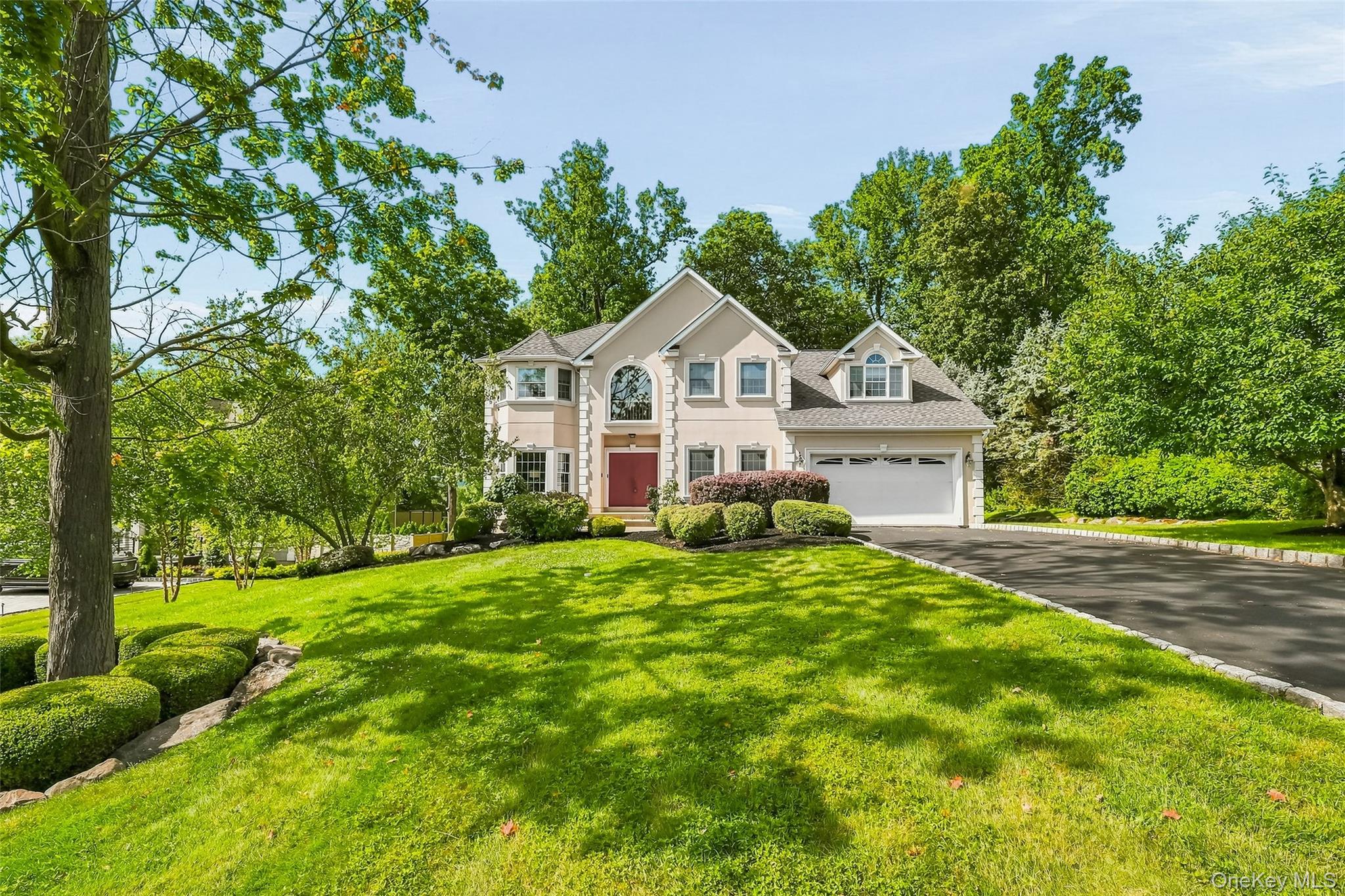 48 Greenwich Avenue – For Sale photo 2
