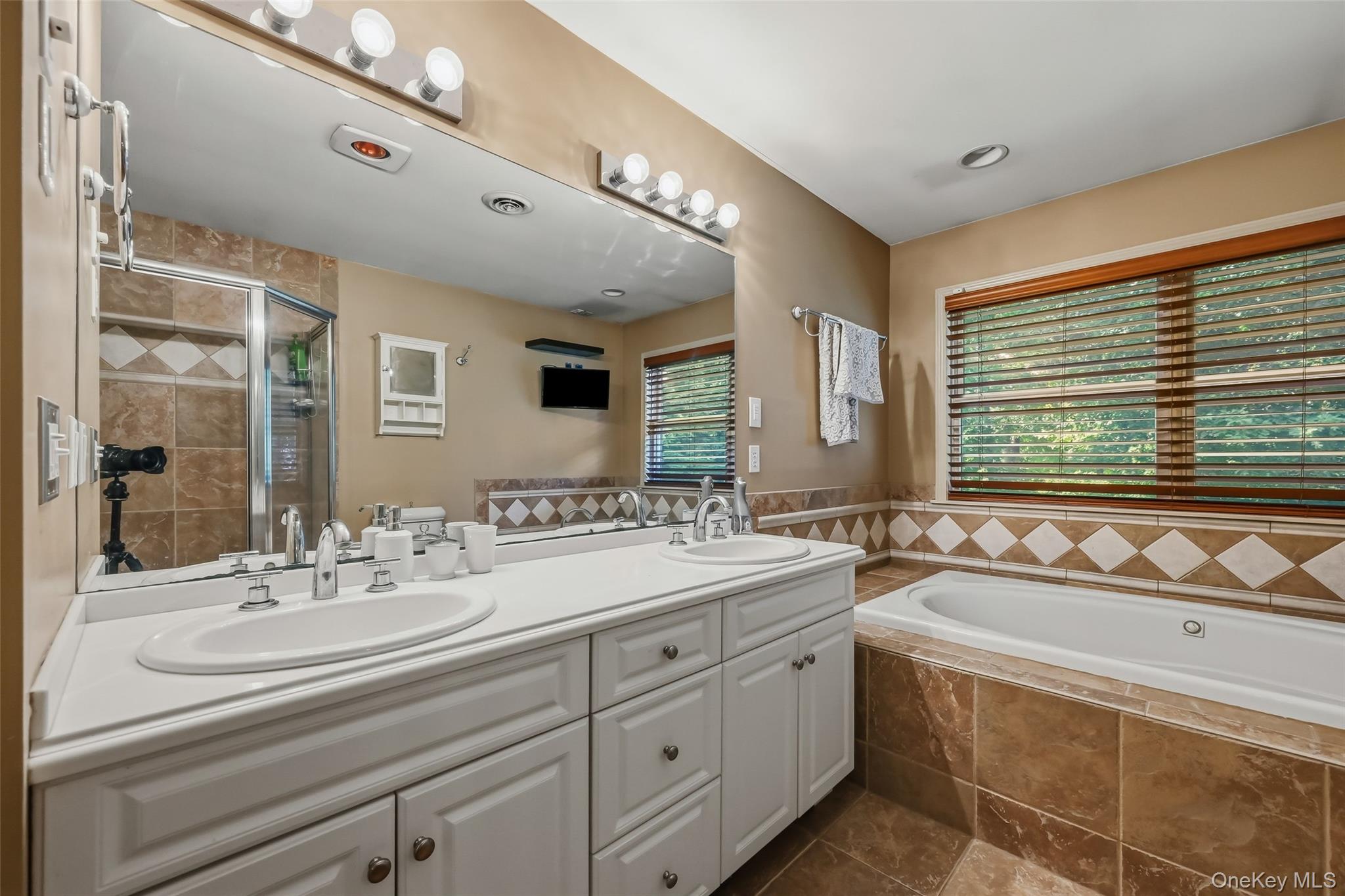 48 Greenwich Avenue – For Sale photo 38