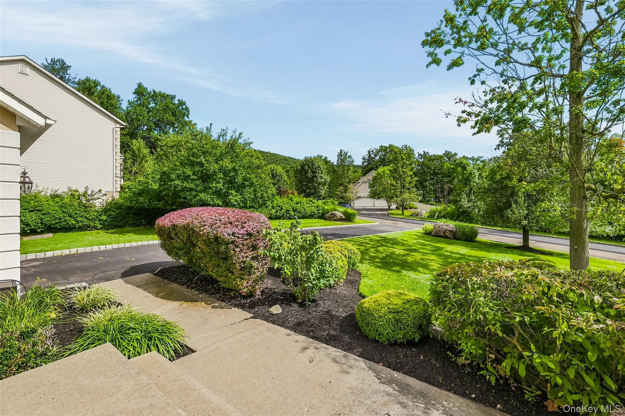 48 Greenwich Avenue – For Sale photo 3