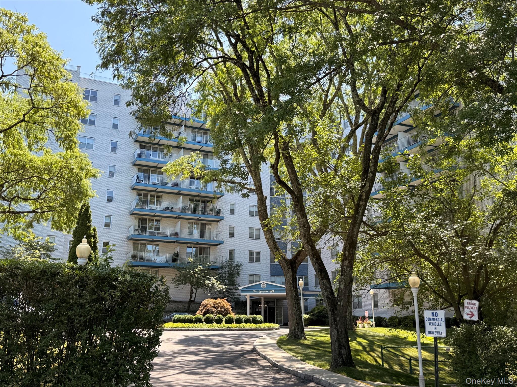499 N Broadway, Unit 5L photo 2