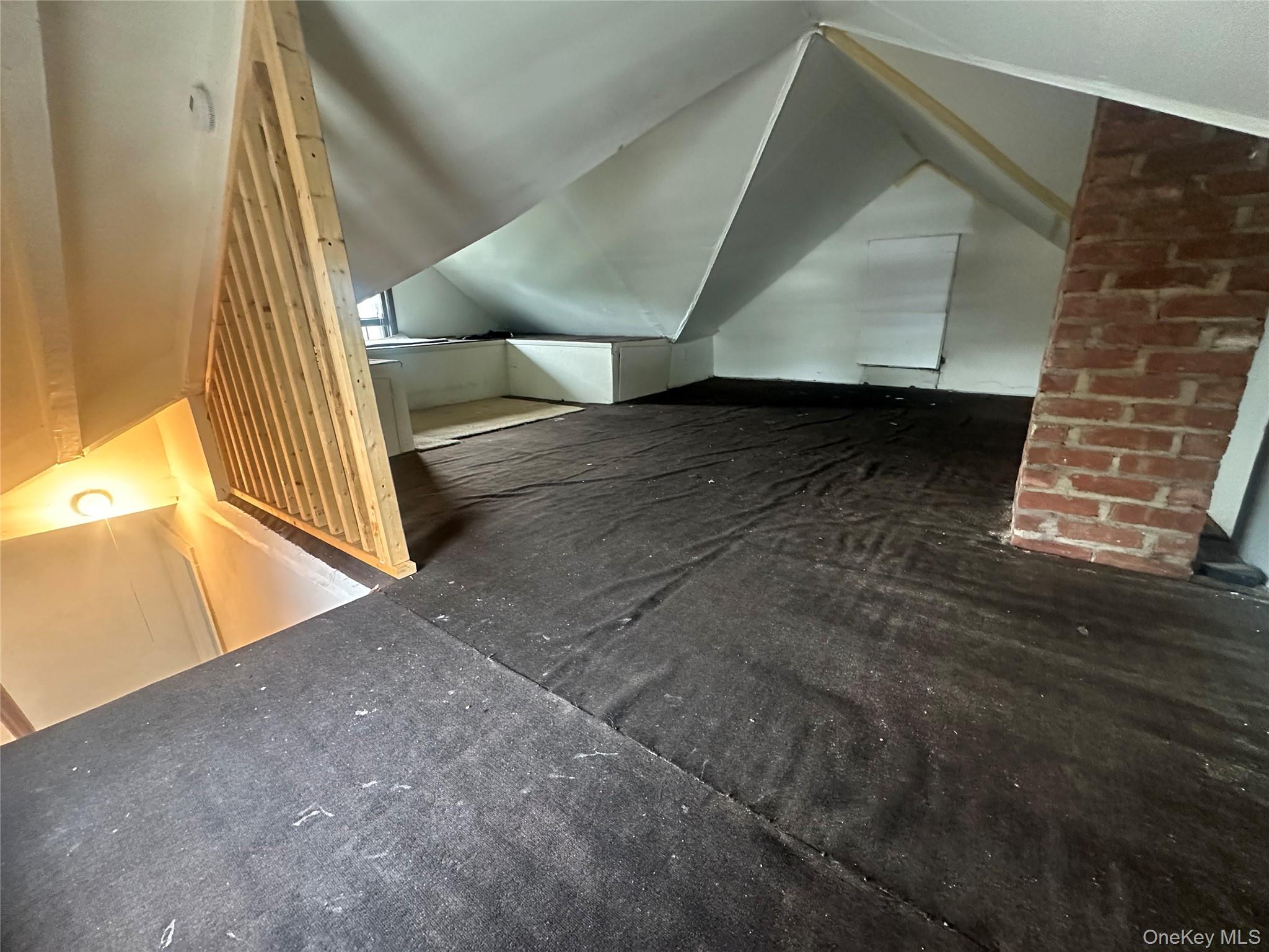 11 Post Avenue, Unit 2 photo 14