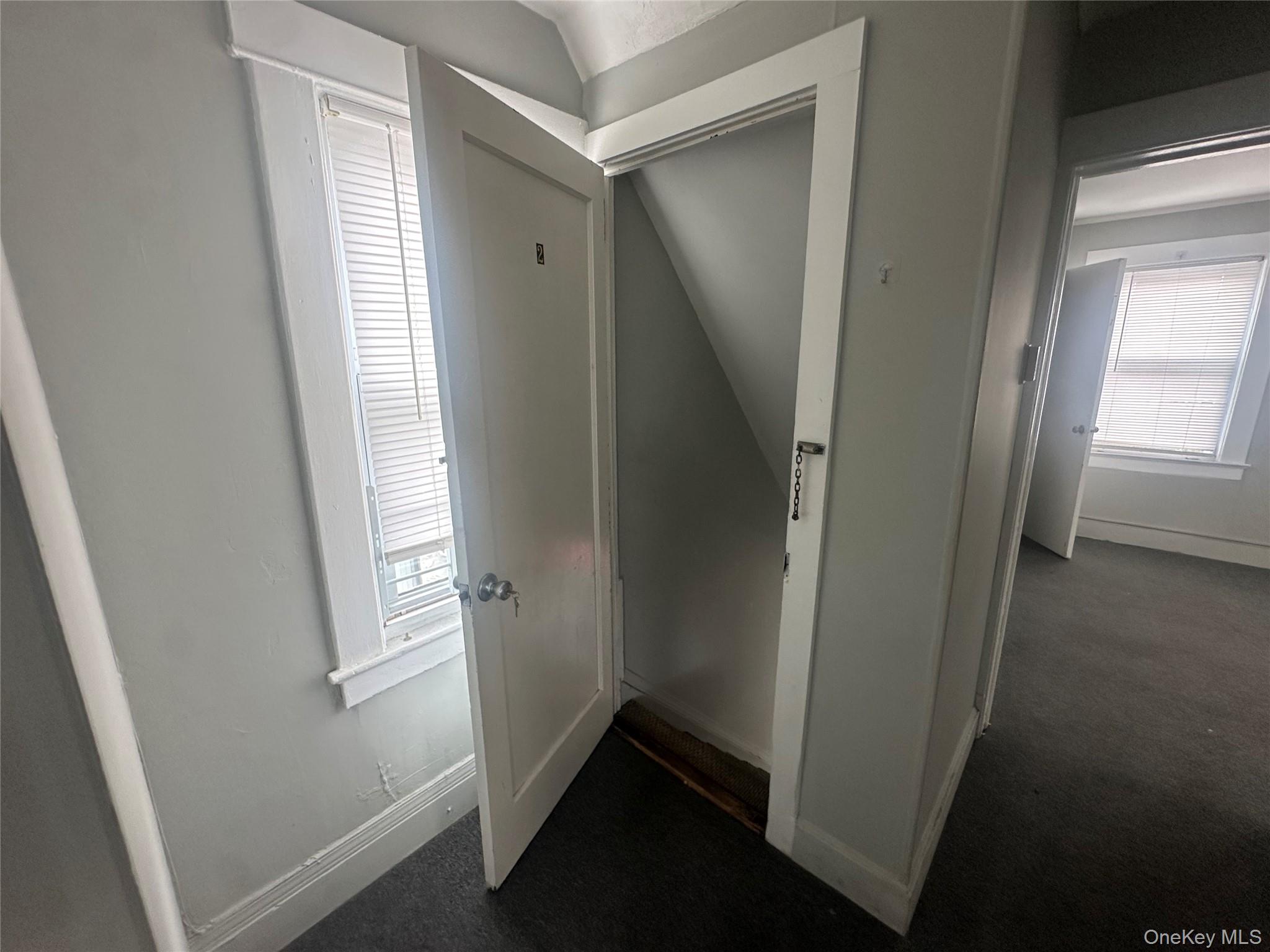 11 Post Avenue, Unit 2 photo 2