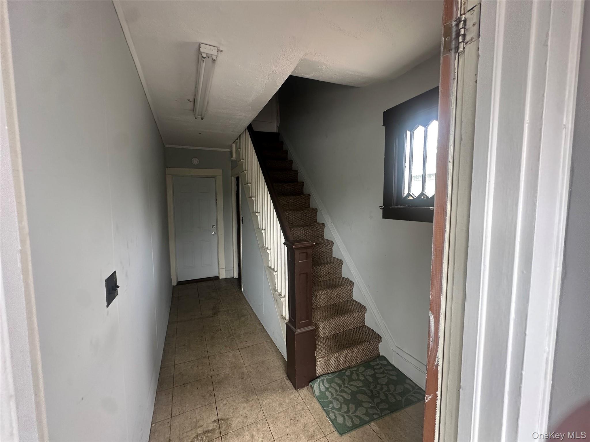 11 Post Avenue, Unit 2 photo 3