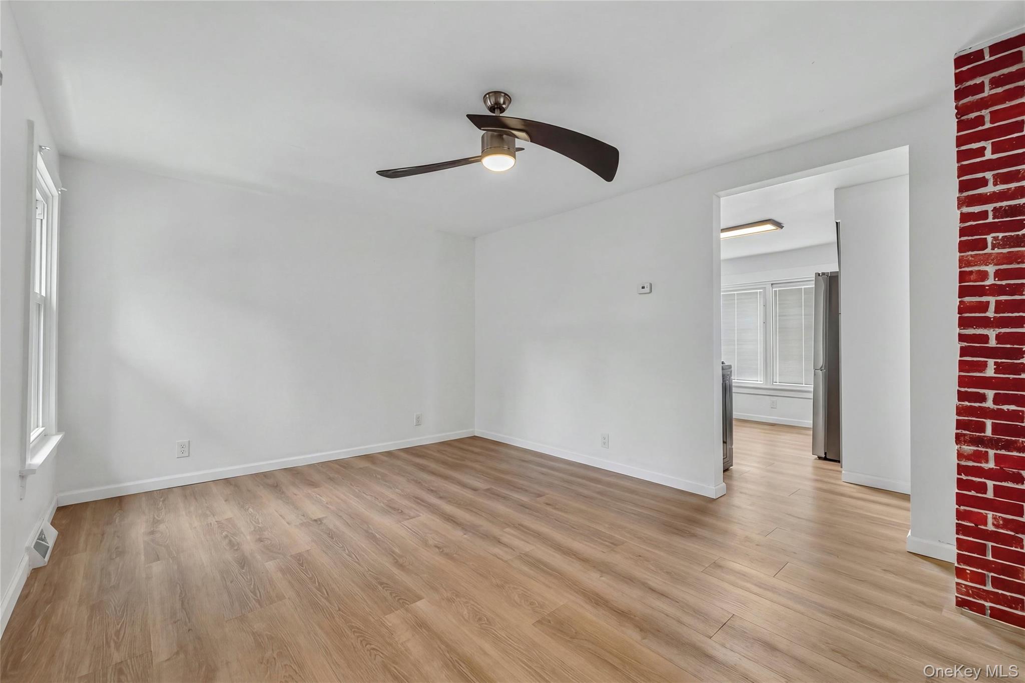 30 GLENWOOD Avenue – For Sale photo 11