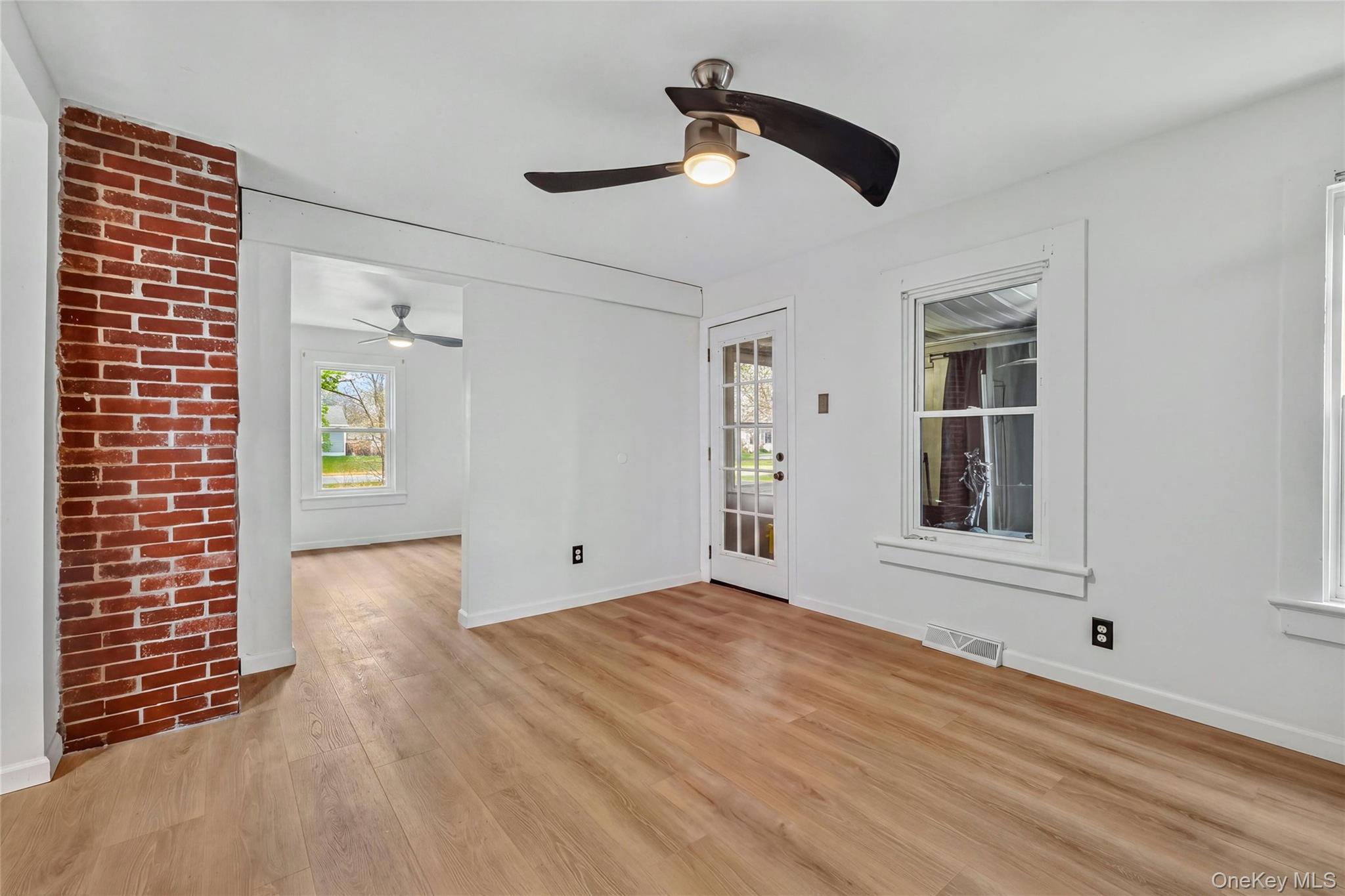30 GLENWOOD Avenue – For Sale photo 14