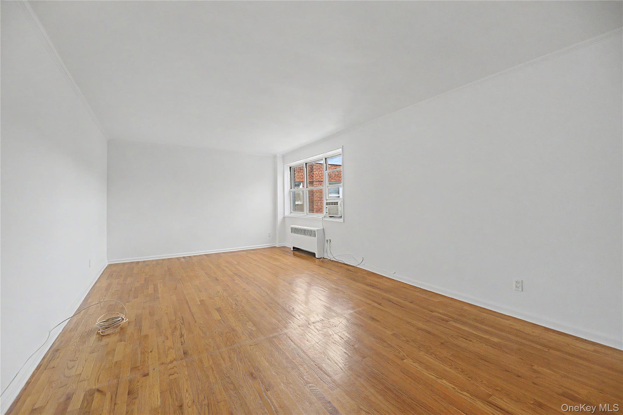 1234 Midland Avenue, Unit 6E photo 4