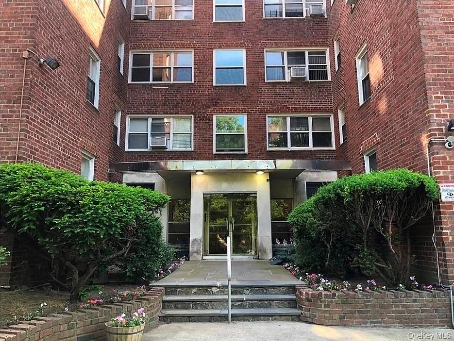 1234 Midland Avenue, Unit 6E