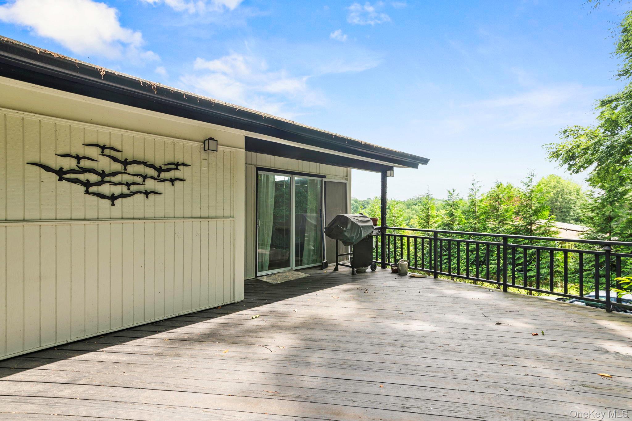 25 Ackerman Avenue – For Sale photo 29