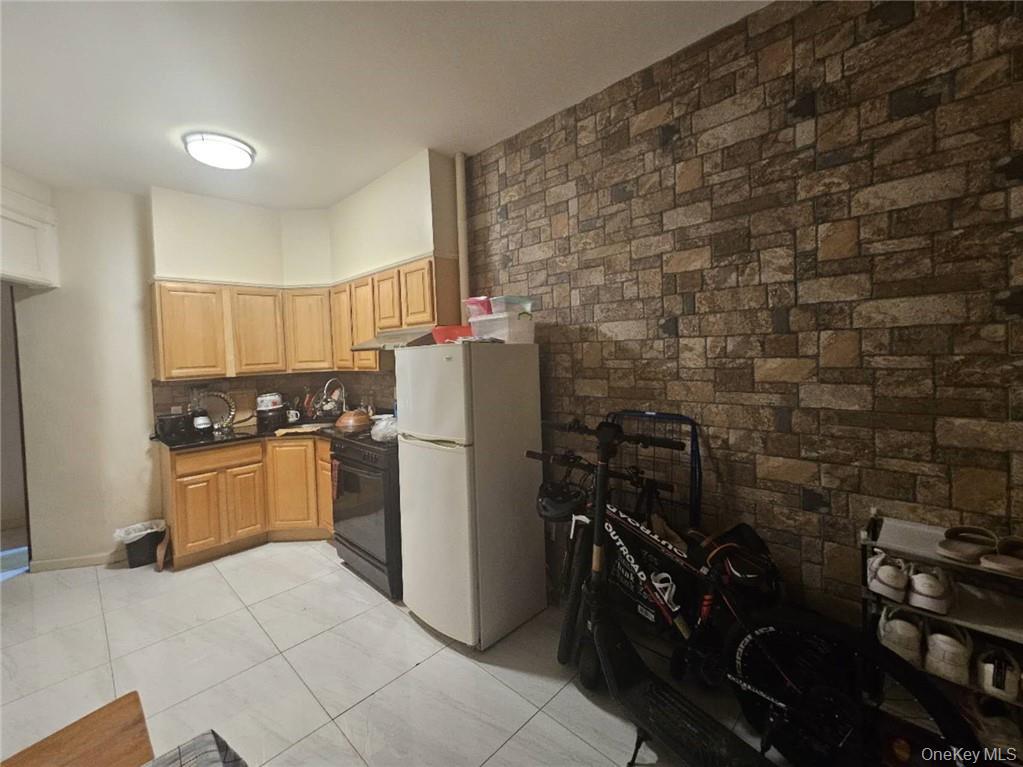 5411 4th Avenue – For Sale photo 10
