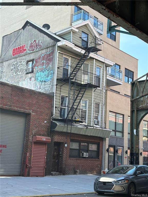 4019 10th Avenue – For Sale