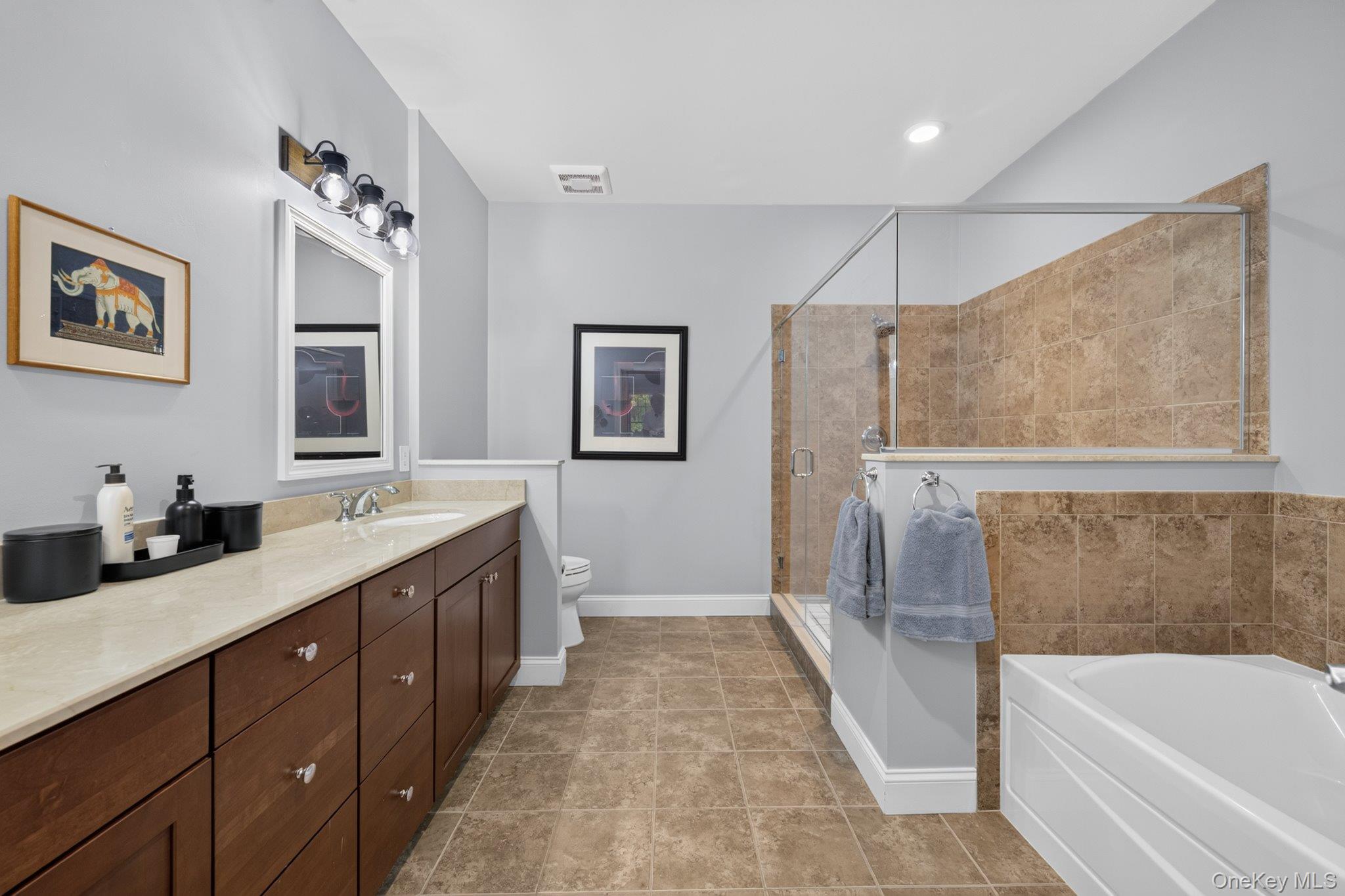1 Maggie May Way – For Sale photo 15