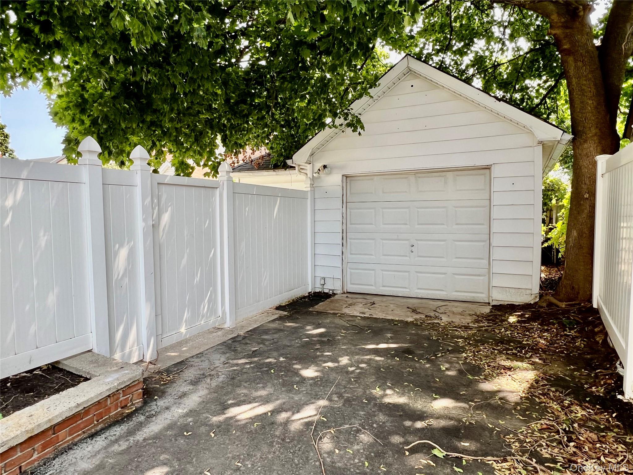 50 E Saint Marks Place – For Sale photo 23