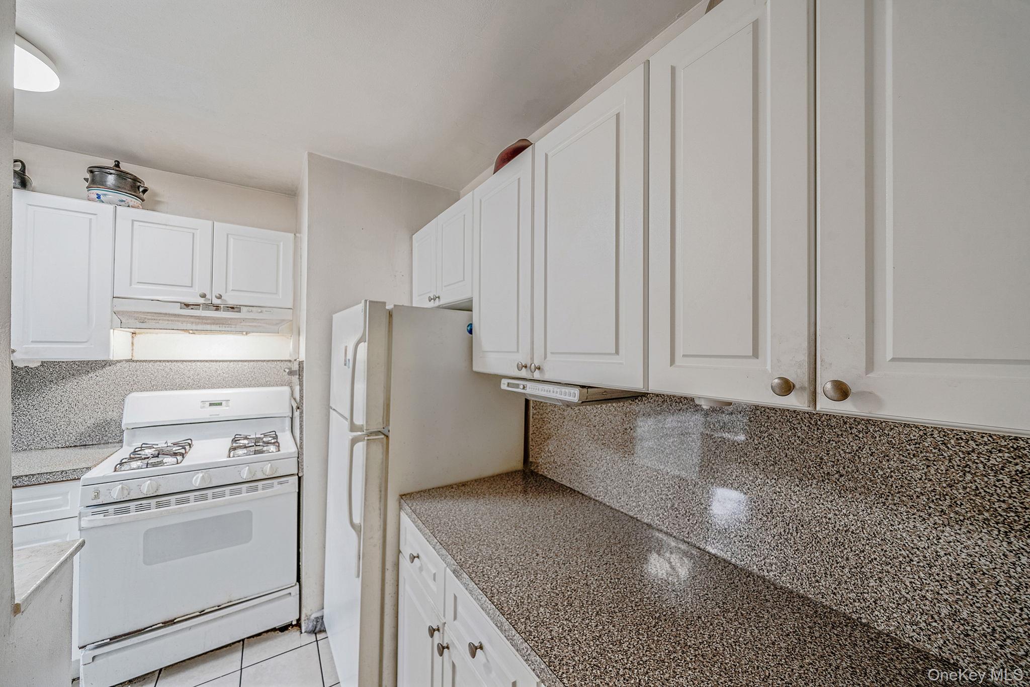 61-25 97th Street, Unit 2B photo 12
