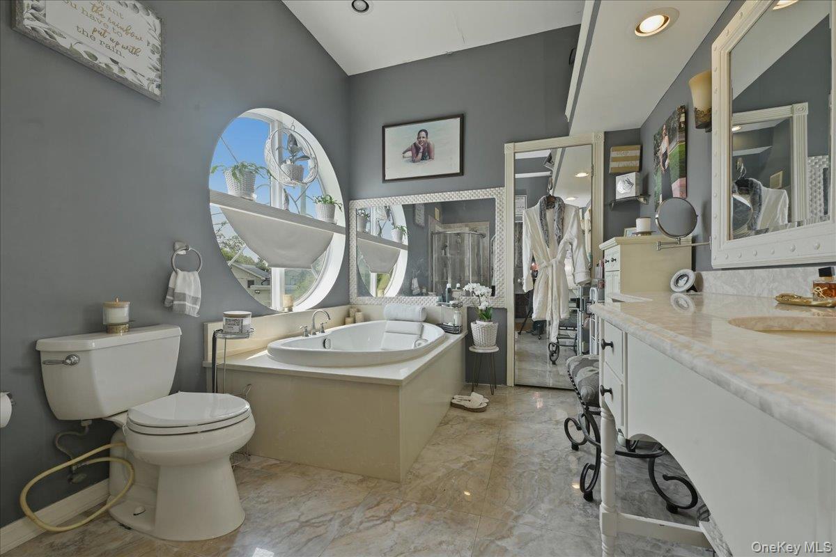 844 Park Lane – For Sale photo 23