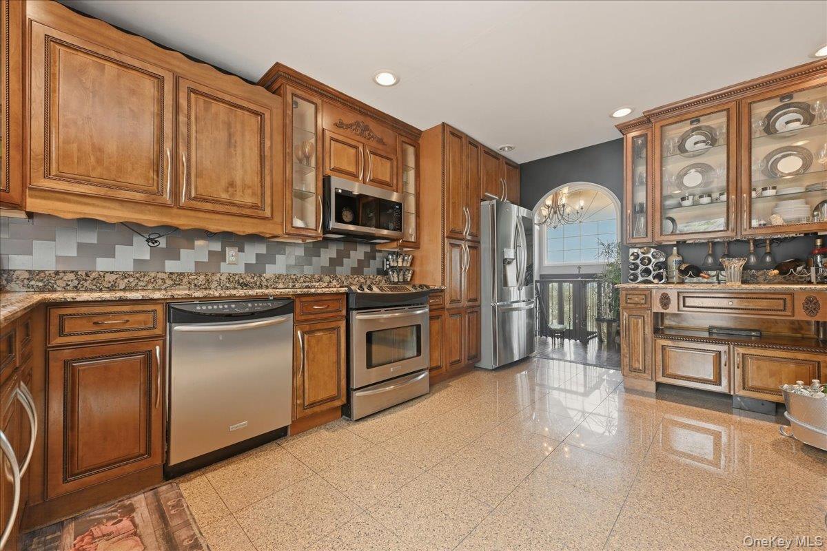 844 Park Lane – For Sale photo 14