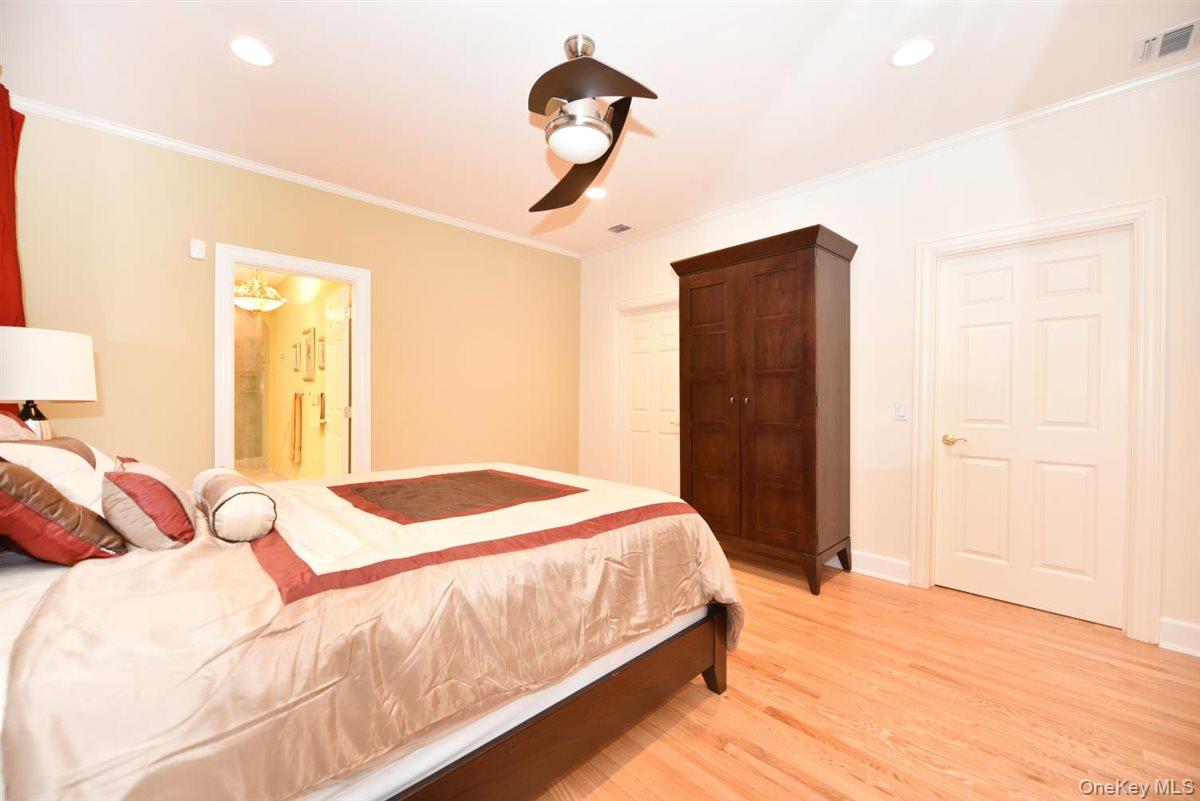 123 Links Court – For Sale photo 9