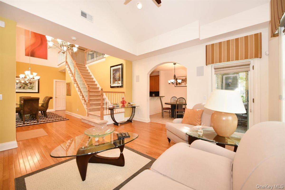 123 Links Court – For Sale photo 4