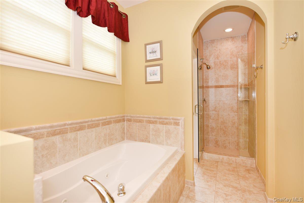 123 Links Court – For Sale photo 11