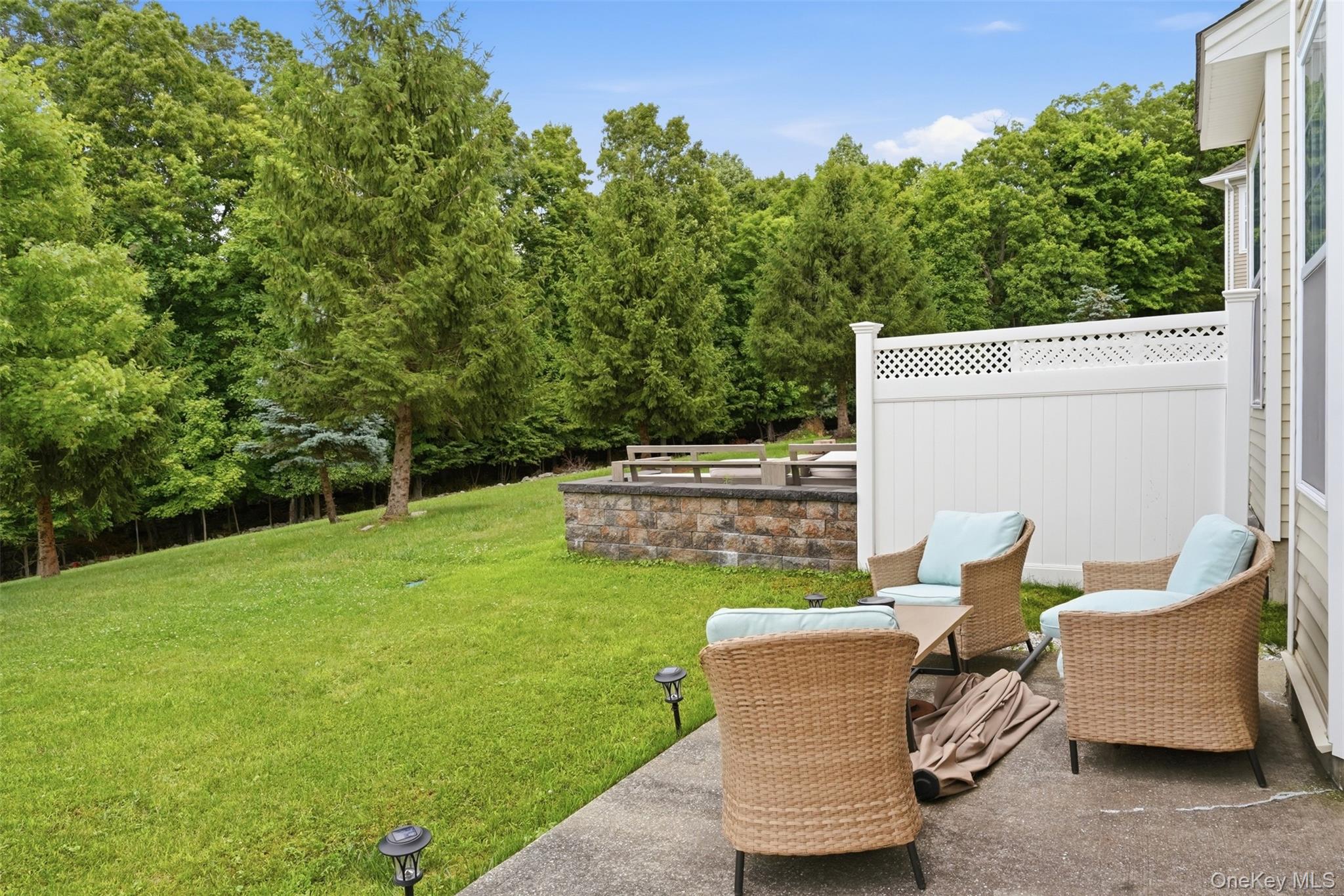 58 Cobblestone Lane – For Sale photo 36