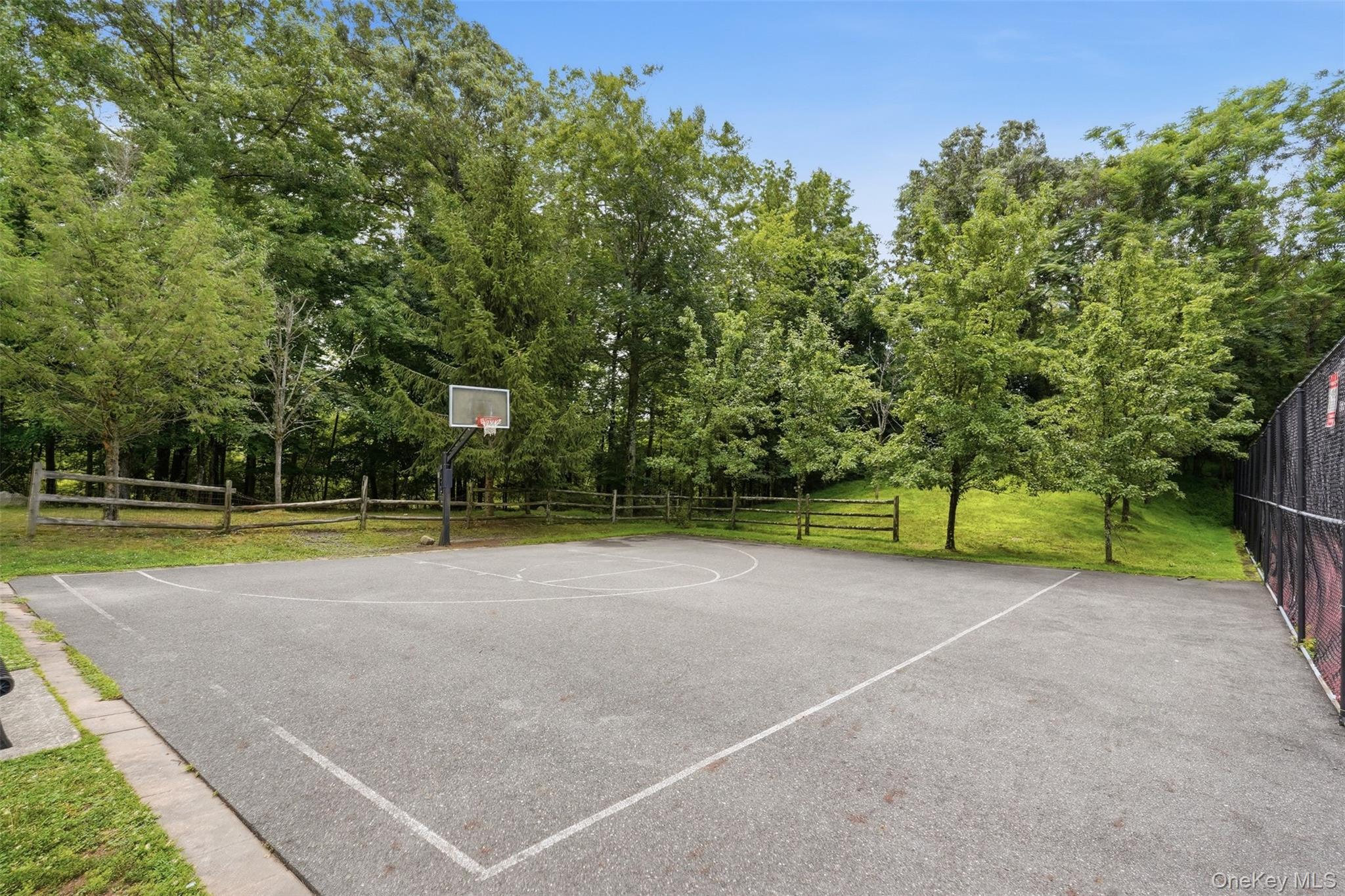 58 Cobblestone Lane – For Sale photo 47
