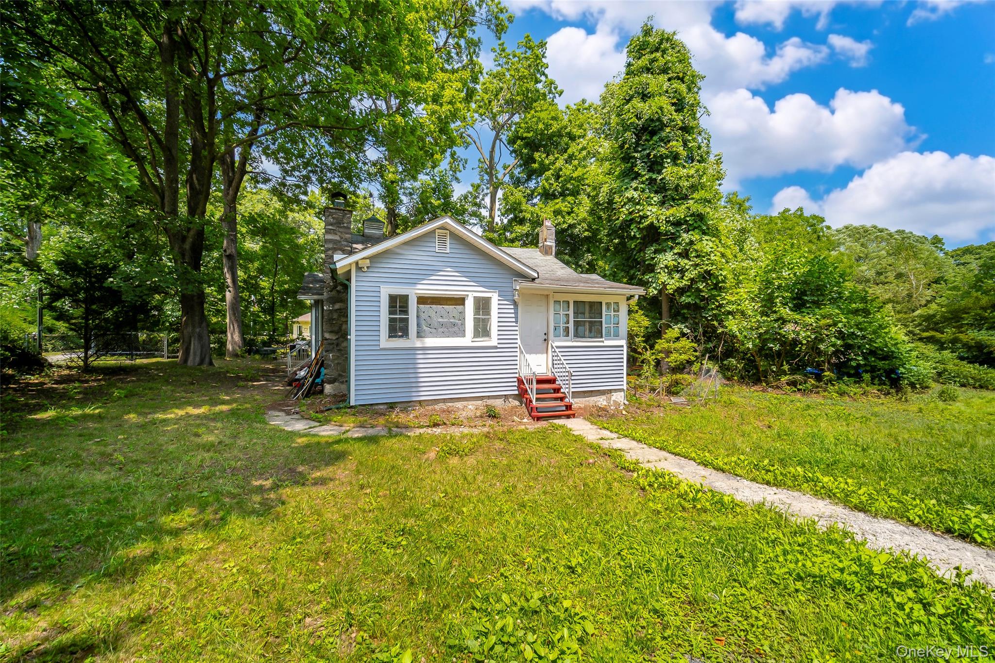18 Paradise Trail – For Sale photo 2