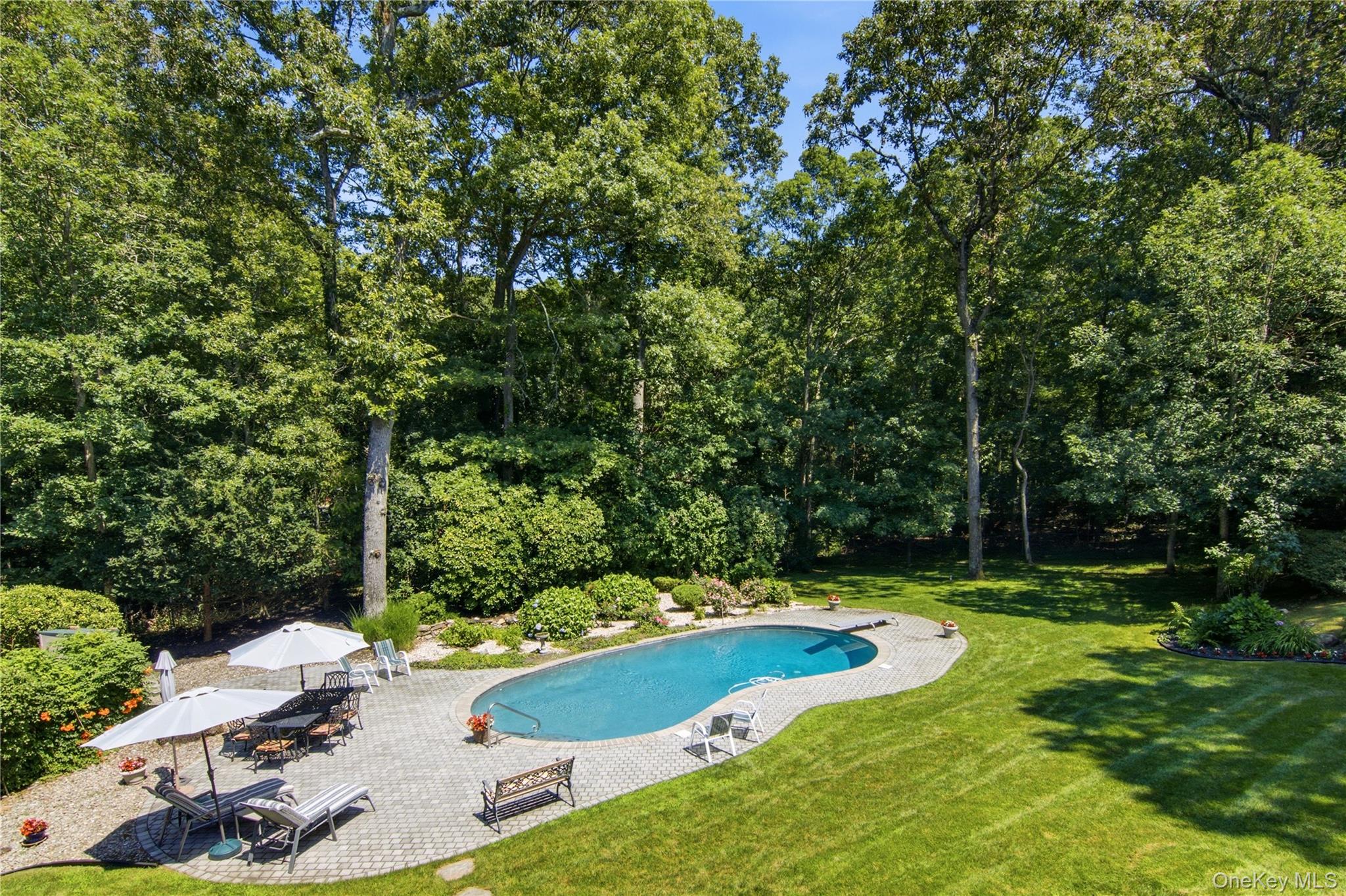 55 Meadow Glen Road – For Sale photo 49
