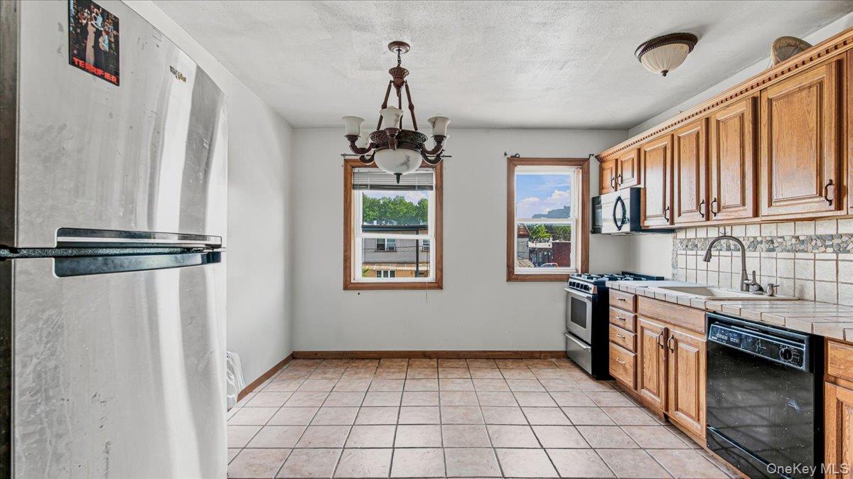 108-18 63rd Drive – For Sale photo 24