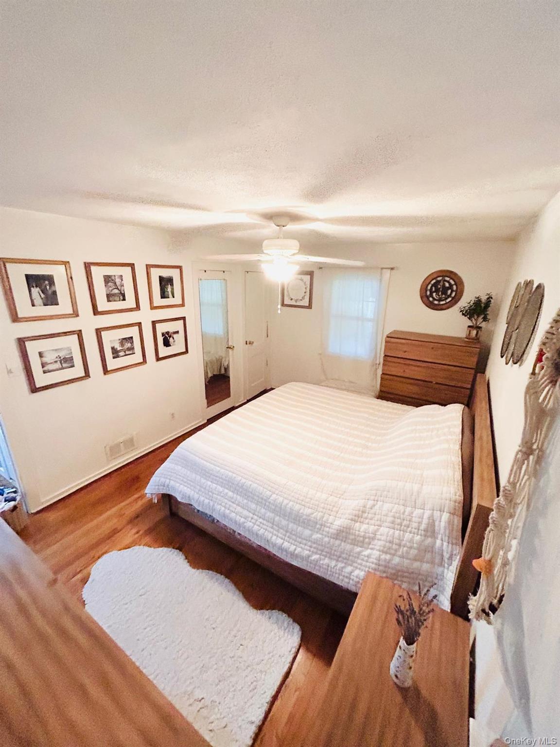 98 Albertson Place – For Sale photo 12