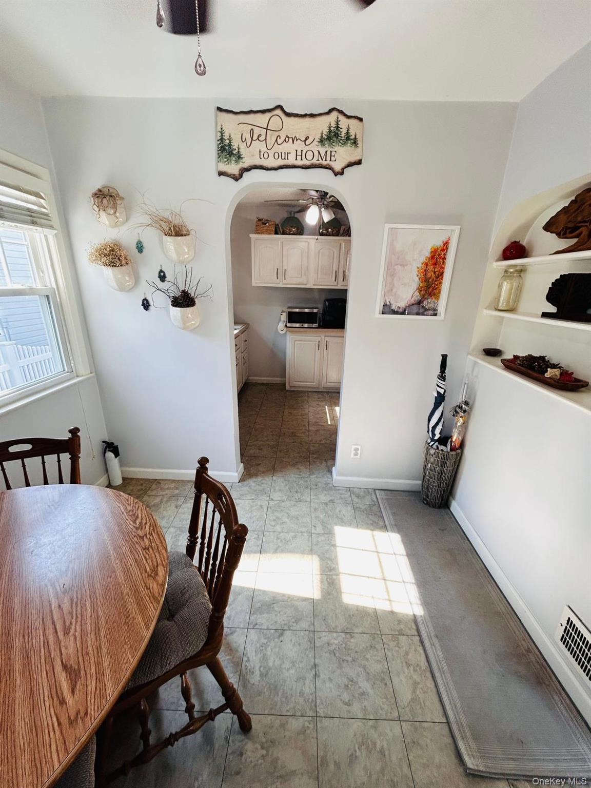 98 Albertson Place – For Sale photo 5