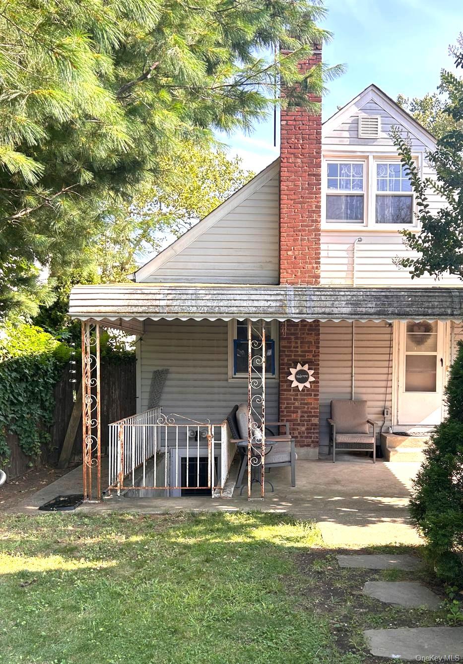 98 Albertson Place – For Sale photo 22