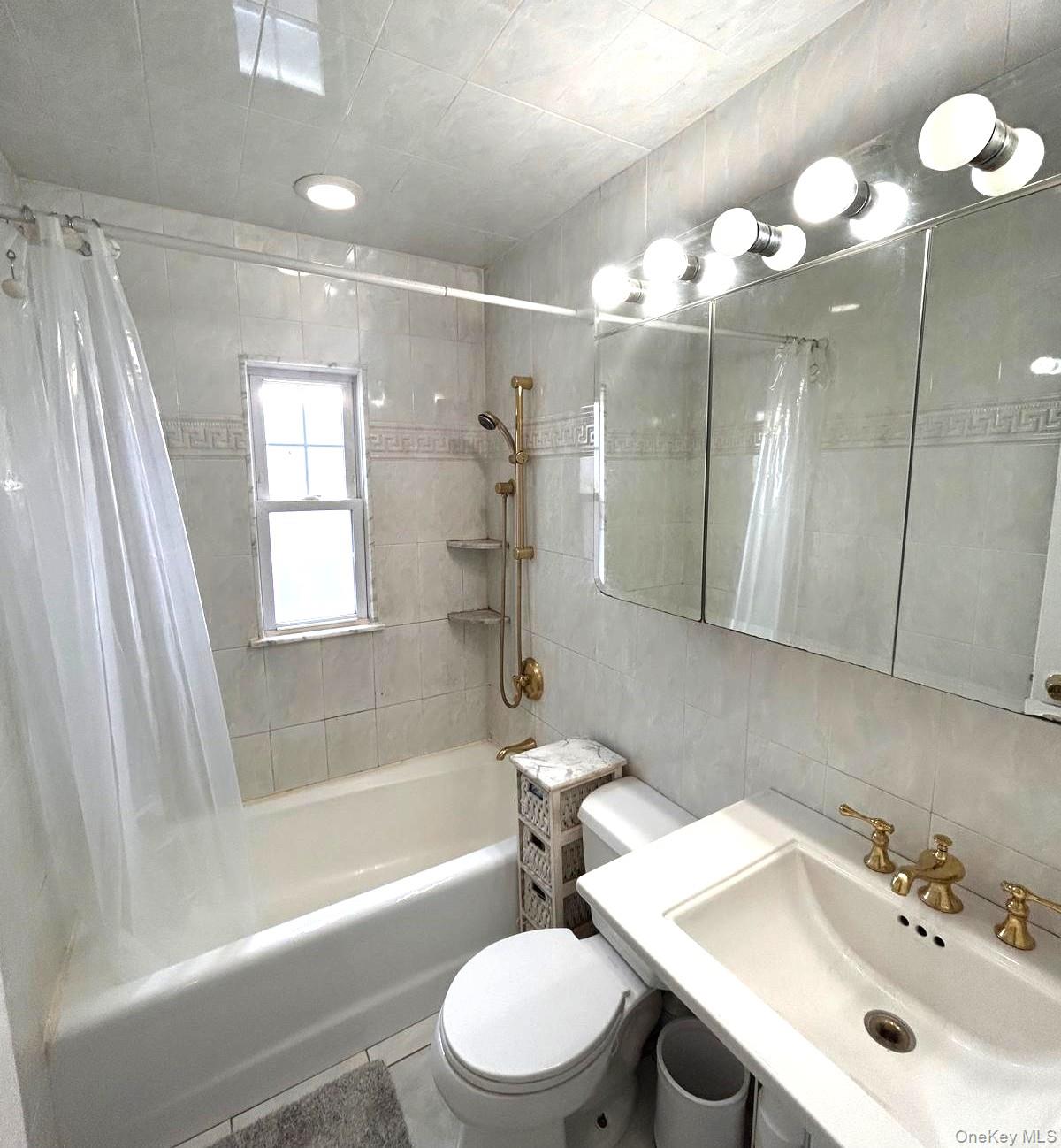 98 Albertson Place – For Sale photo 10
