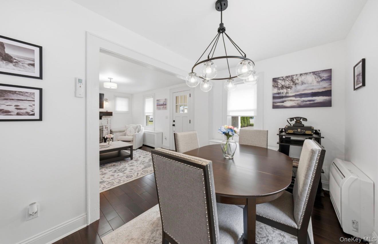 8 Rosewood Avenue – For Rent photo 10