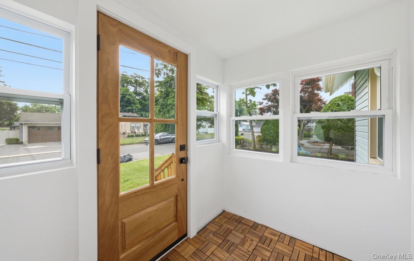 8 Rosewood Avenue – For Rent photo 20