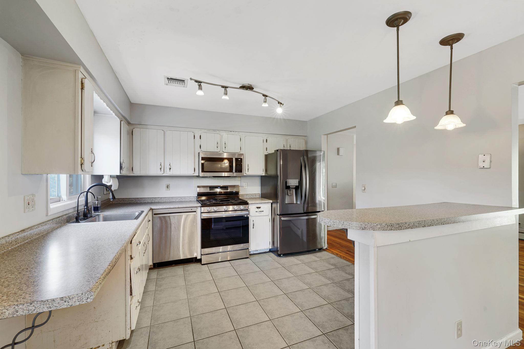 27 Walton Terrace – For Sale photo 14
