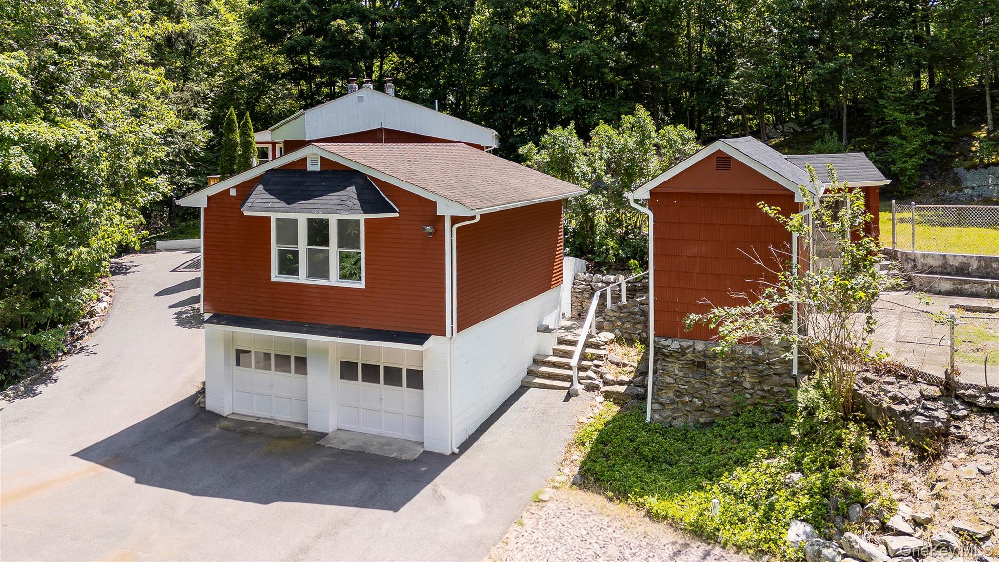 219 Benedict Road – For Sale photo 2