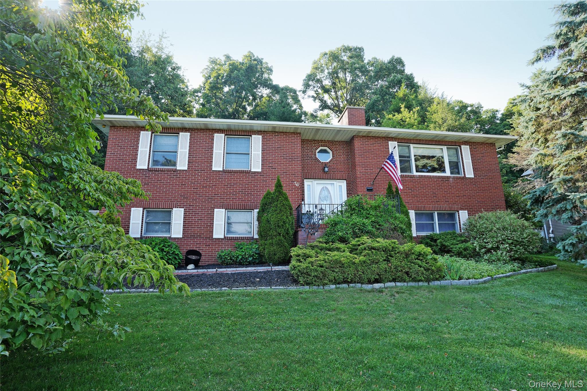 16 Four Winds Drive – For Sale photo 2