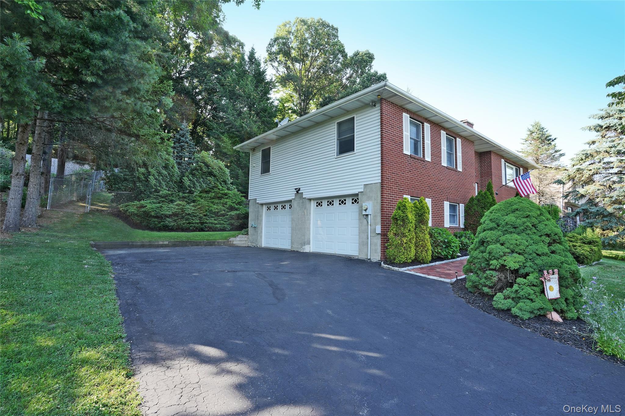 16 Four Winds Drive – For Sale photo 3