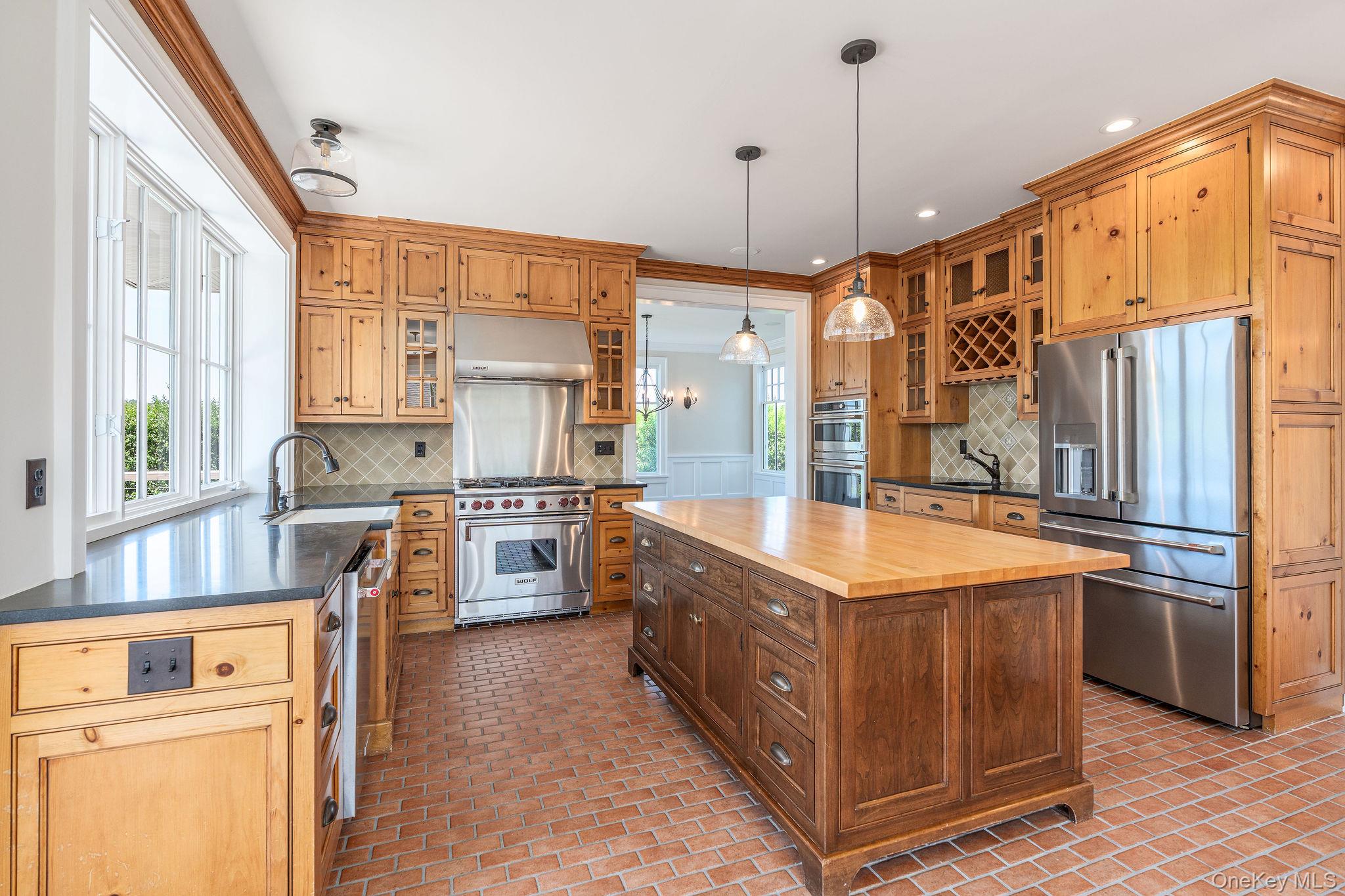 118 Peconic Bay Boulevard – For Sale photo 11