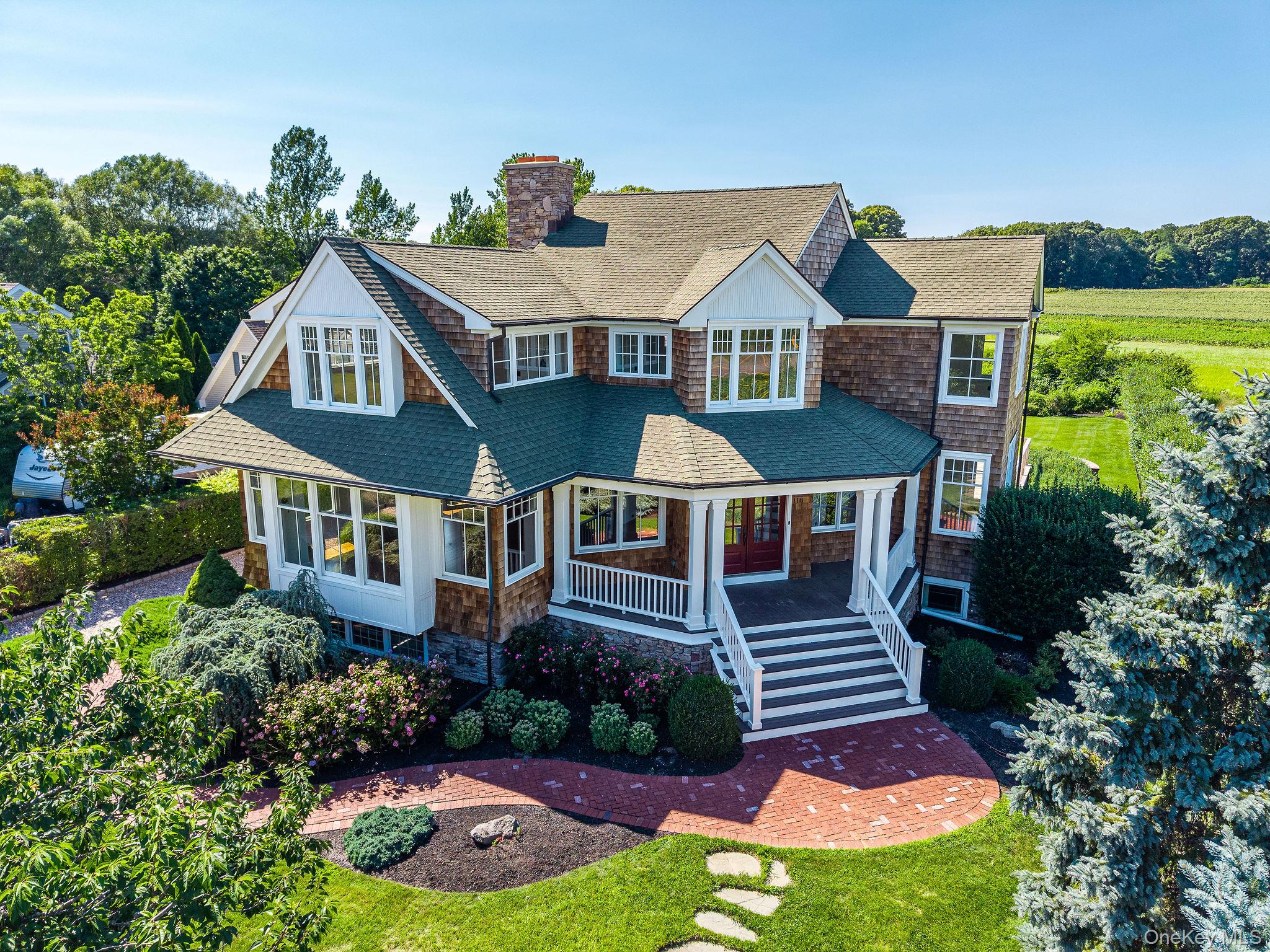 118 Peconic Bay Boulevard – For Sale photo 3
