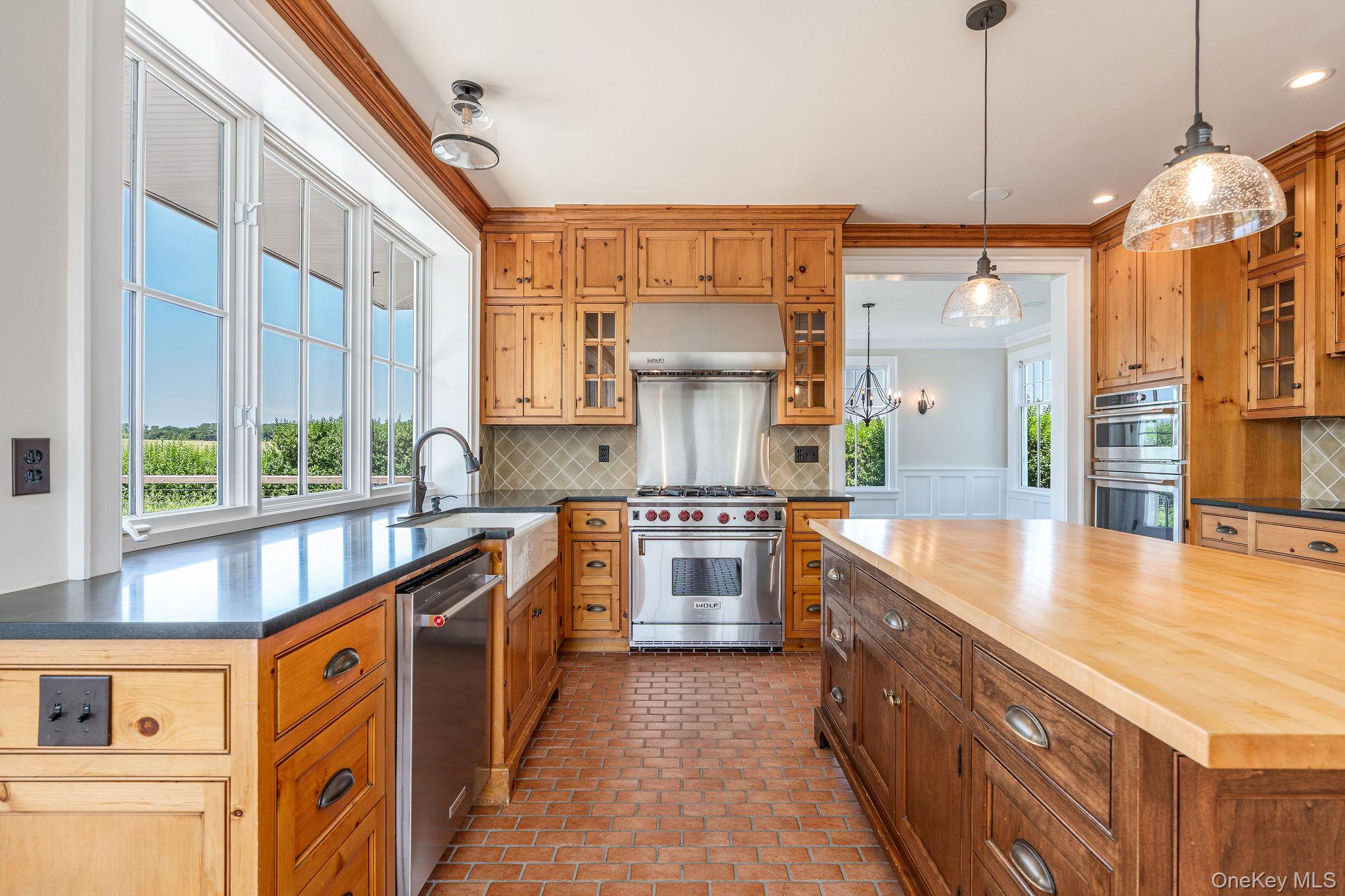 118 Peconic Bay Boulevard – For Sale photo 10