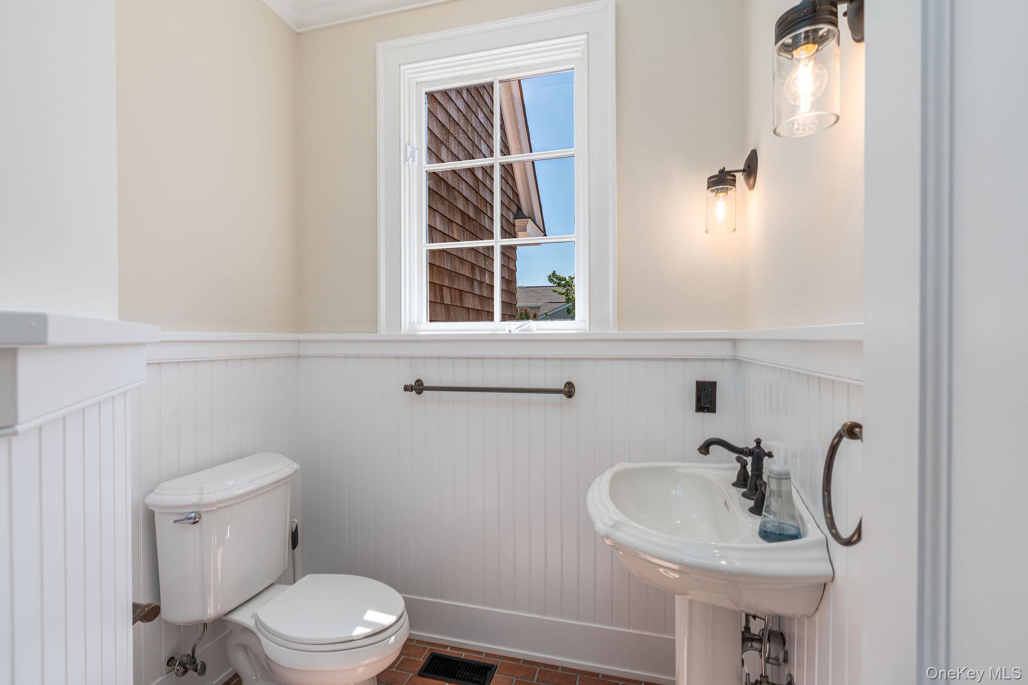 118 Peconic Bay Boulevard – For Sale photo 13