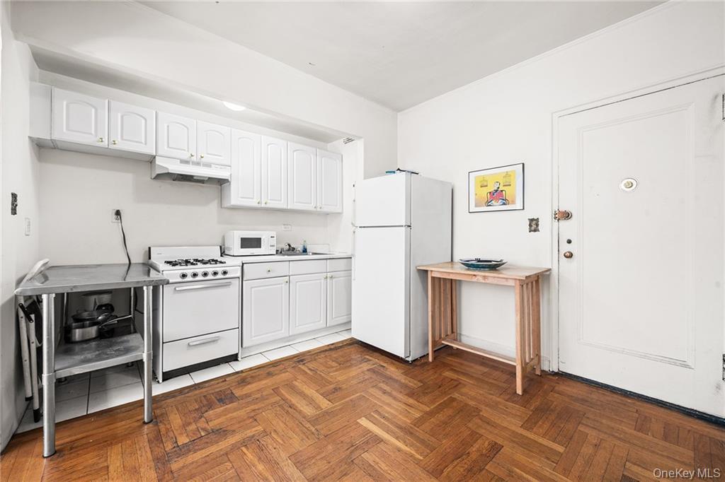 3015 Riverdale Avenue, Unit 5F photo 13