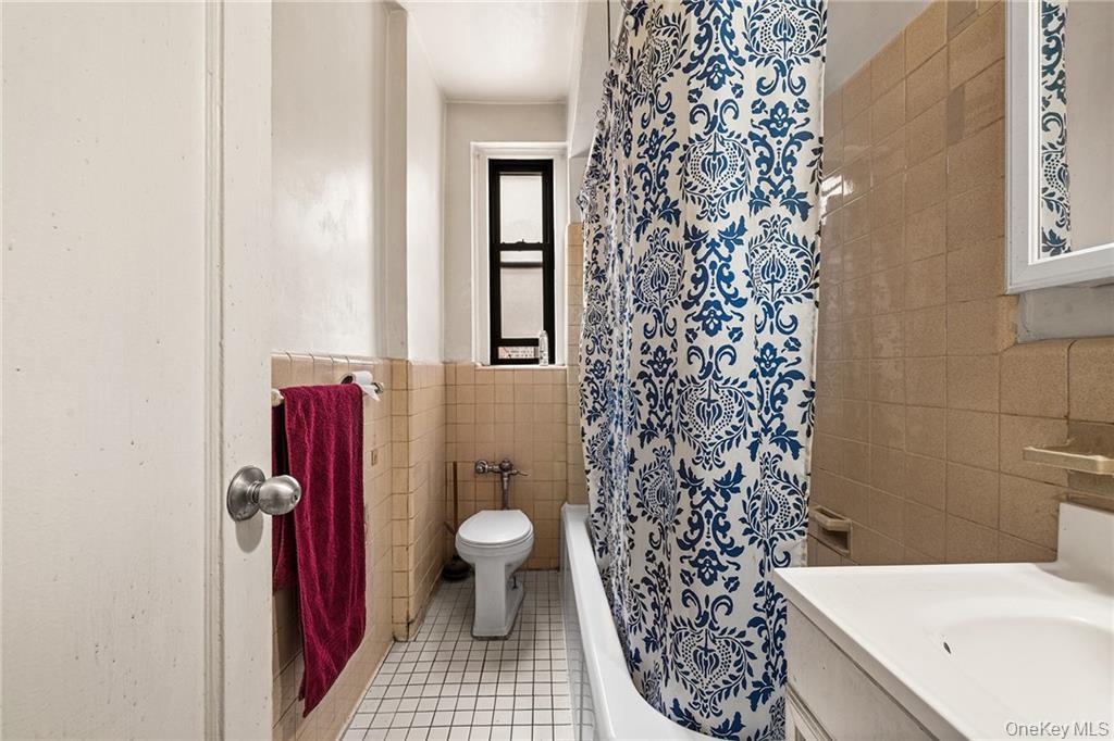 3015 Riverdale Avenue, Unit 5F photo 15