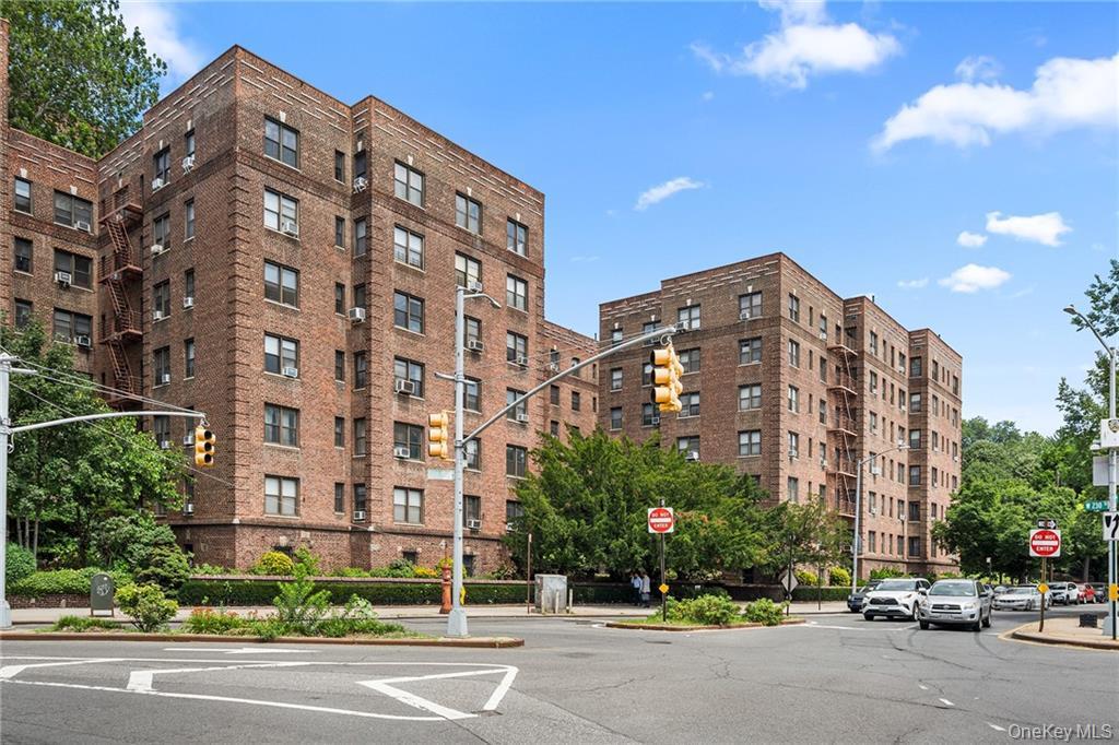 3015 Riverdale Avenue, Unit 5F