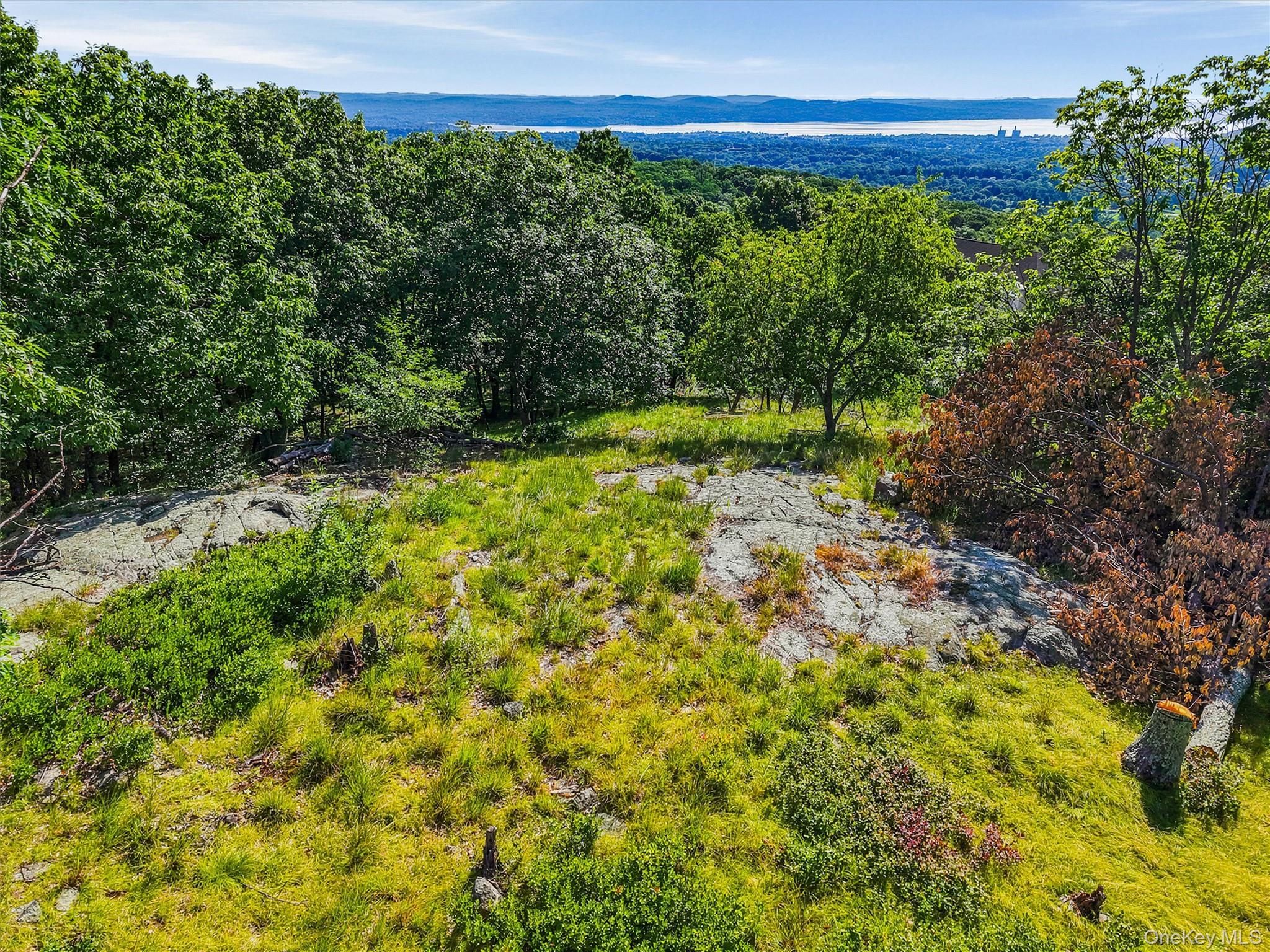 29 High Mountain Road – For Sale photo 16