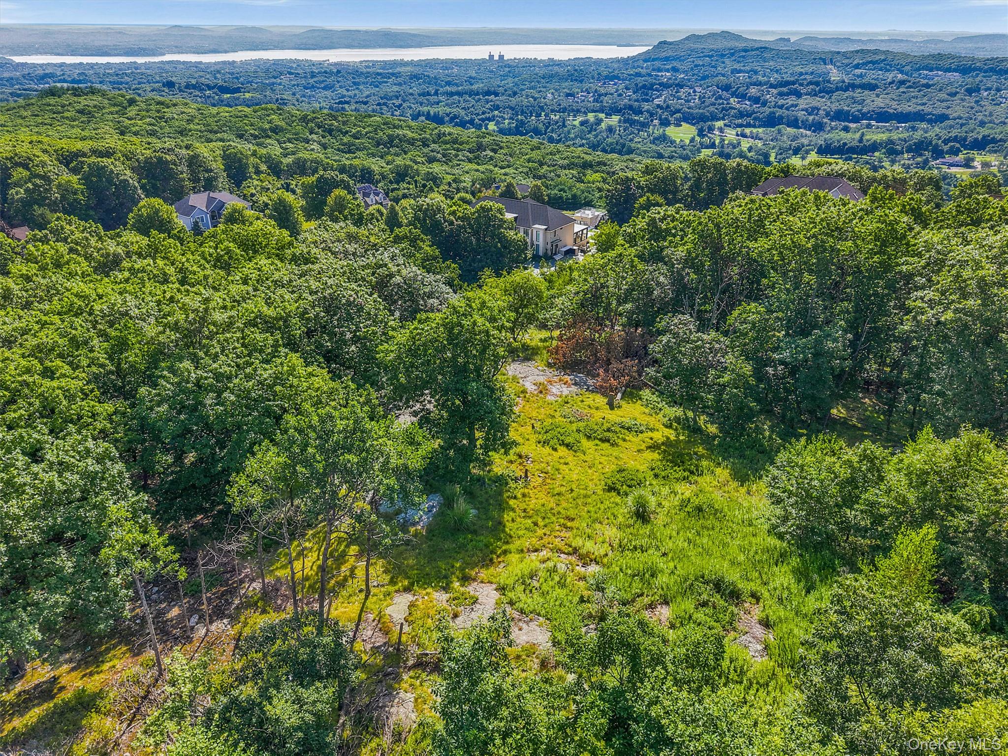 29 High Mountain Road – For Sale photo 4