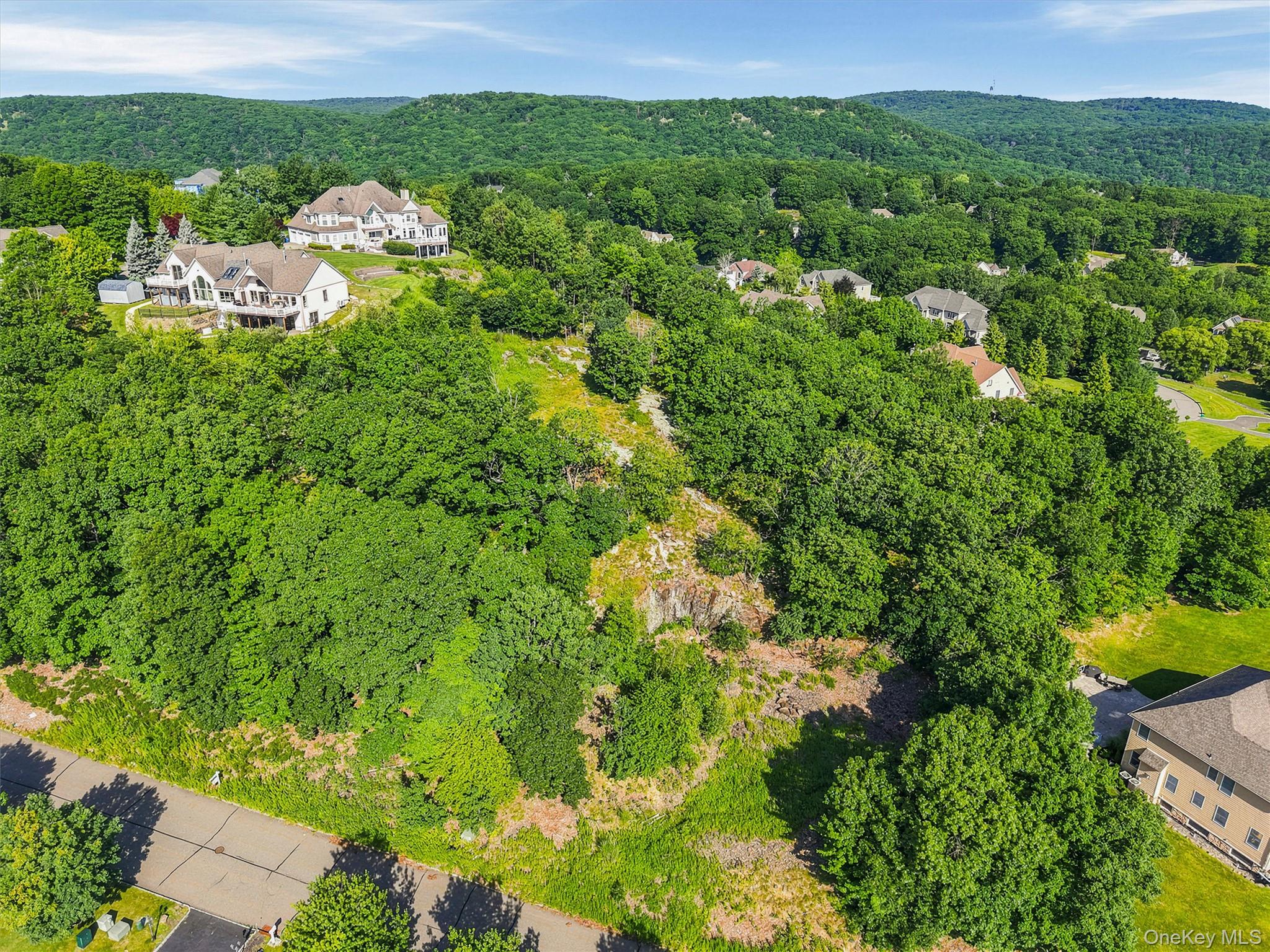 29 High Mountain Road – For Sale photo 8