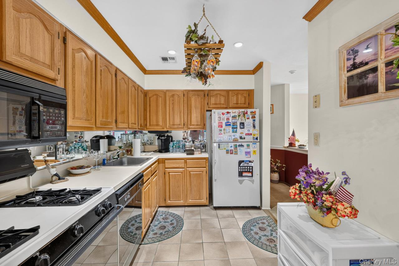 88 Leeward Court – For Sale photo 14
